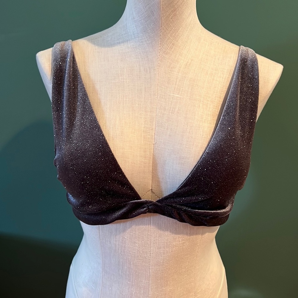 ❄️Victoria’s Secret silver sparkle bralette size XL--NWT‎